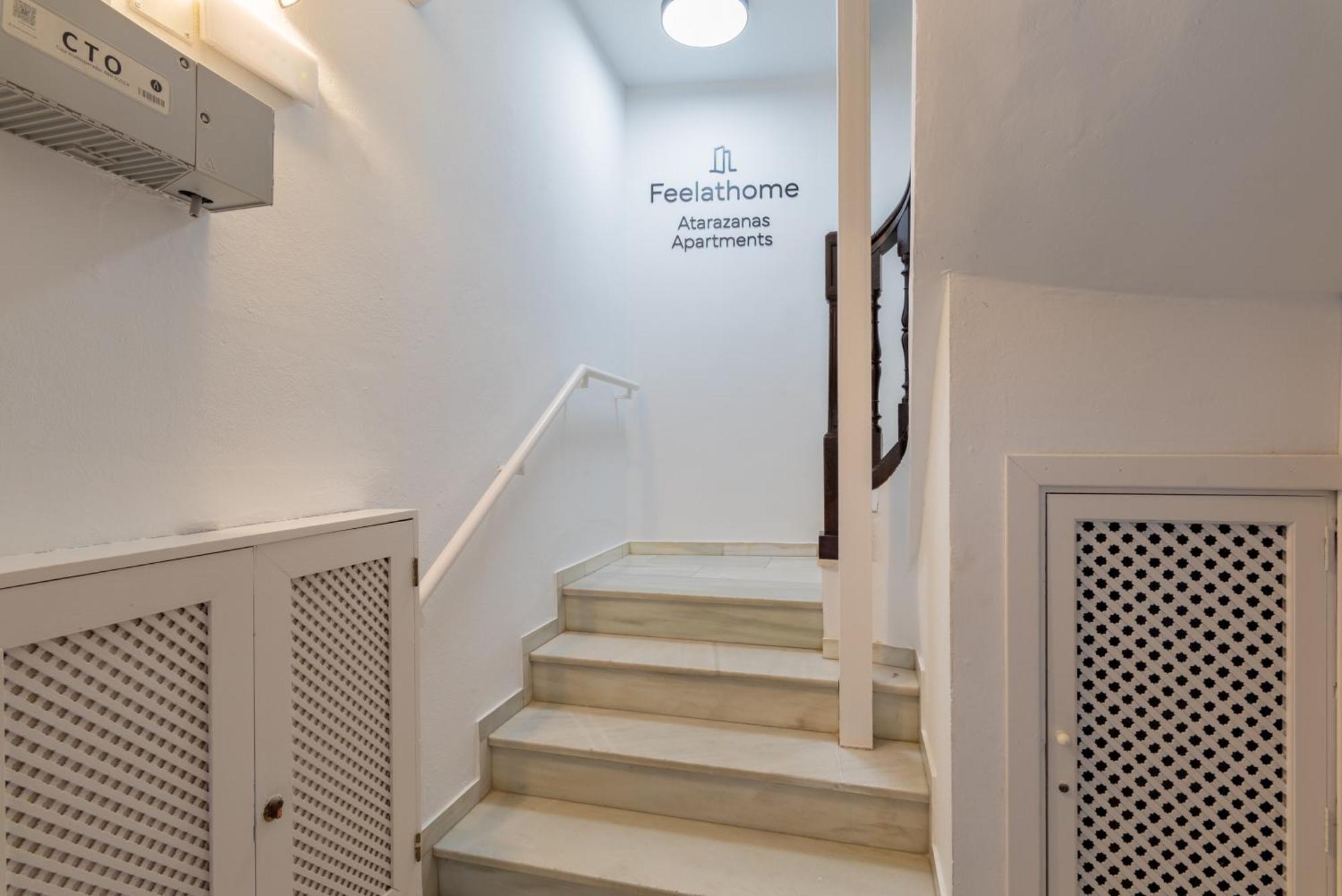 Feelathome Atarazanas Apartments Málaga Extérieur photo