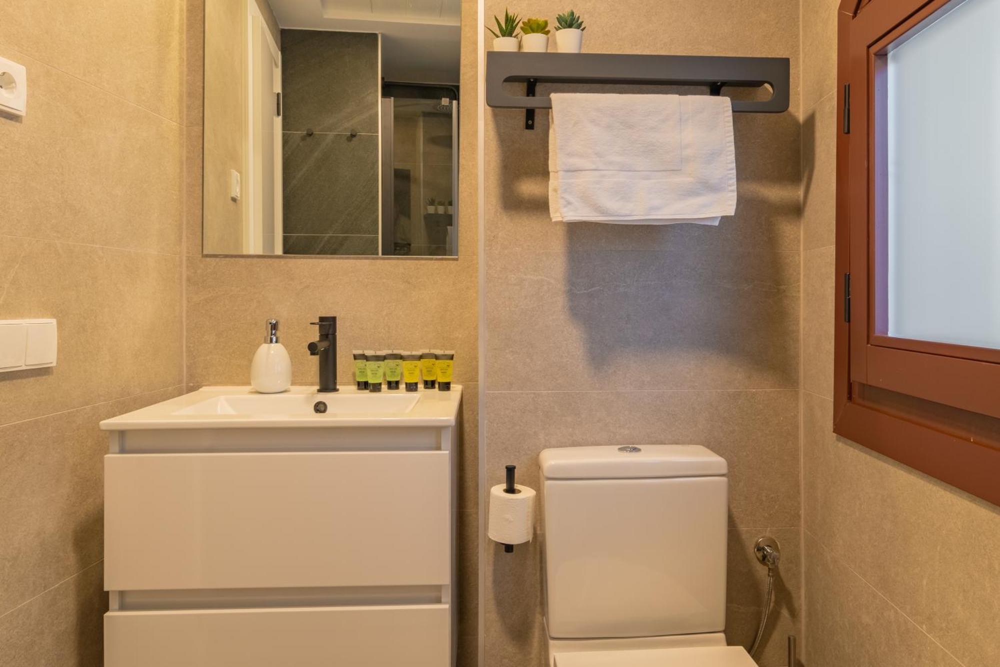 Feelathome Atarazanas Apartments Málaga Extérieur photo